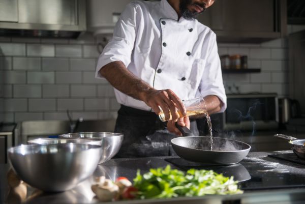 Vêtements Robur : l'allié des métiers de bouche en cuisine